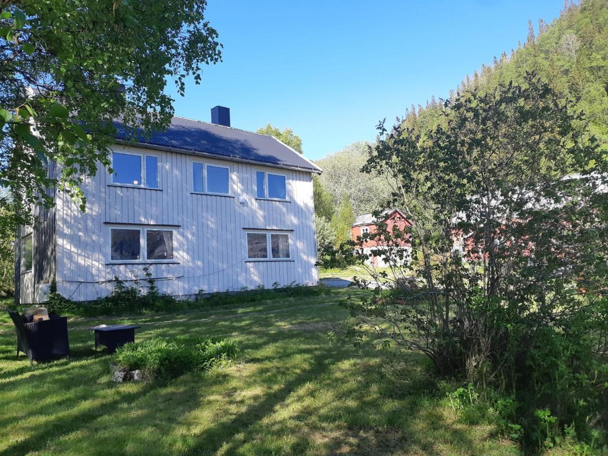 Graceland Norway Foldereid Экстерьер фото
